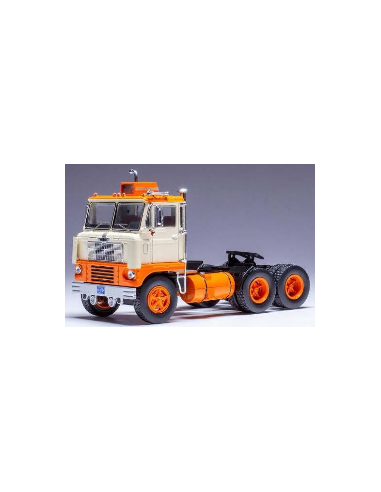 White 7400 1960 Beige 1/43 - TR188 IXO