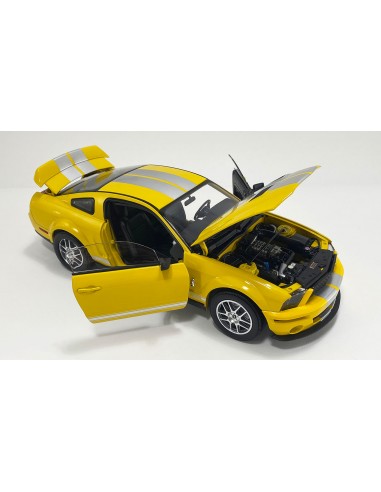 Ford Mustang Shelby GT500 2007 Yellow...