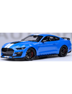 Ford Mustang Shelby GT500... 2