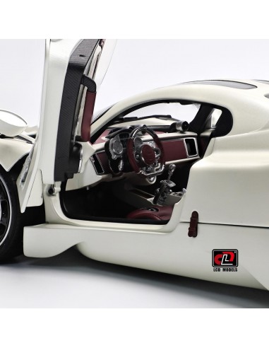 Pagani Utopia White 1/18 -...