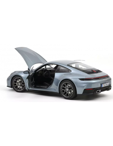 Porsche 911 Carrera 2025 Silver Met...