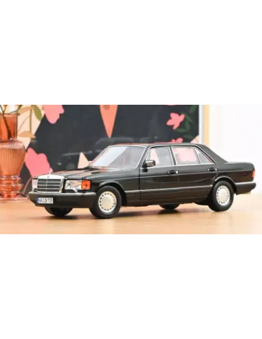 Mercedes 560 SEL 1991 Black 1/18 -...