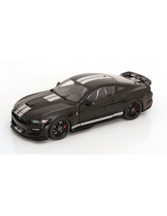 Ford Mustang Shelby GT500... 2
