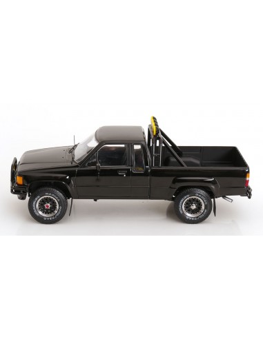Toyota Hilux SR5 1985 Back to the...
