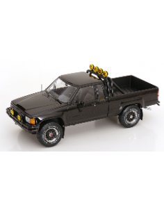 Toyota Hilux SR5 1985 Back...
