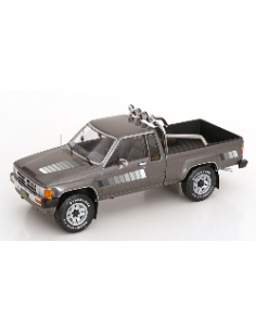 Toyota Hilux SR5 1985 Grey... 2