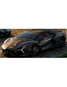 Lamborghini Revuelto...
