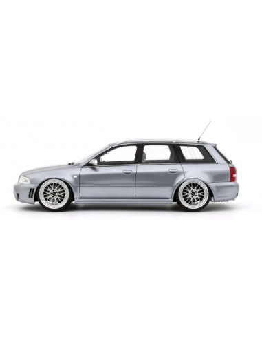 Audi RS 4 (B5) Avant stanced 2025...