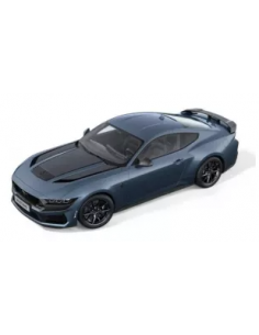 Ford Mustang Dark Horse...